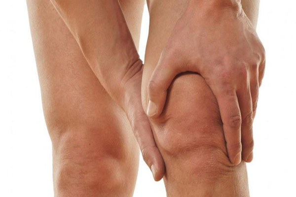 Почему опухают суставы