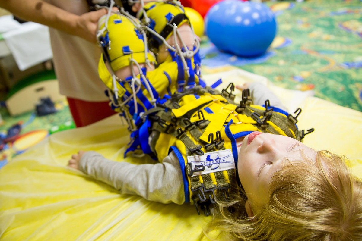 Костюм Адели в лечении детей с ДЦП